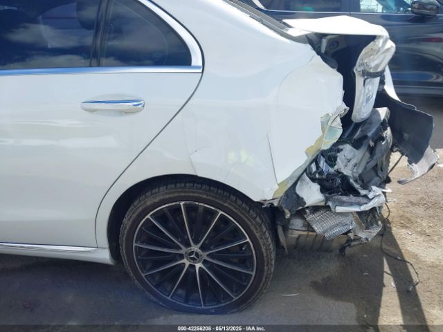 55SWF4JB4GU148033 Mercedes-Benz C 300 Luxury/sport