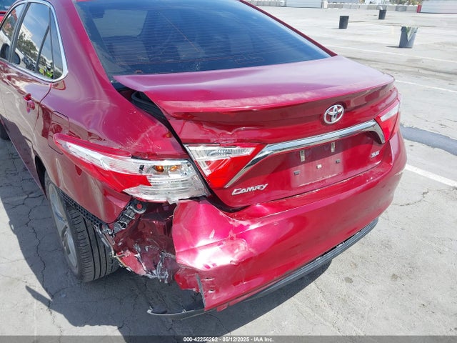 4T1BF1FK1FU958678 Toyota CAMRY SE