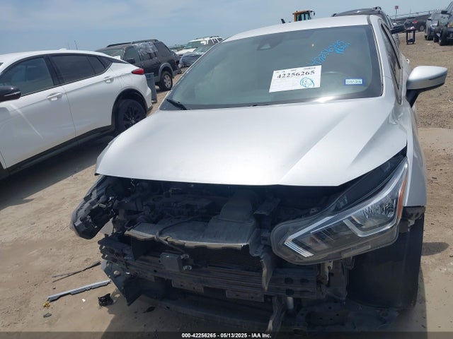 3N1CN8EV4ML815301 Nissan 2021