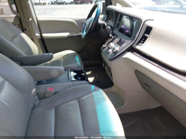 5TDYK3DC8GS696620 Toyota Sienna Xle 8 Passenger
