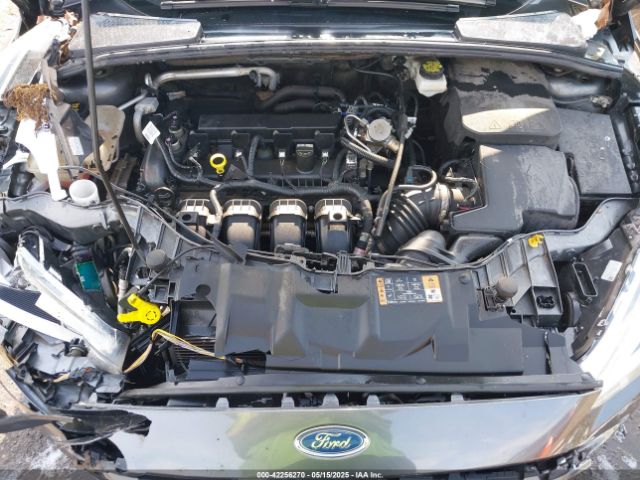 1FADP3J21HL203736 Ford Focus Titanium