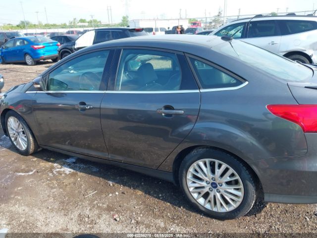 1FADP3J21HL203736 Ford Focus Titanium