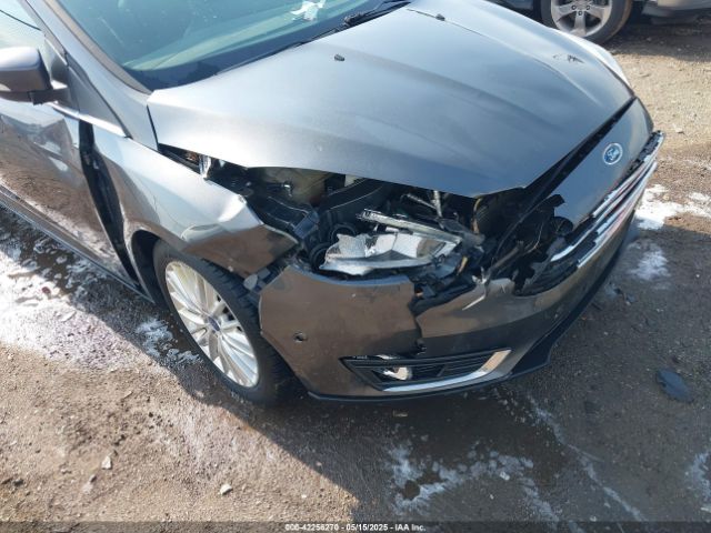 1FADP3J21HL203736 Ford Focus Titanium