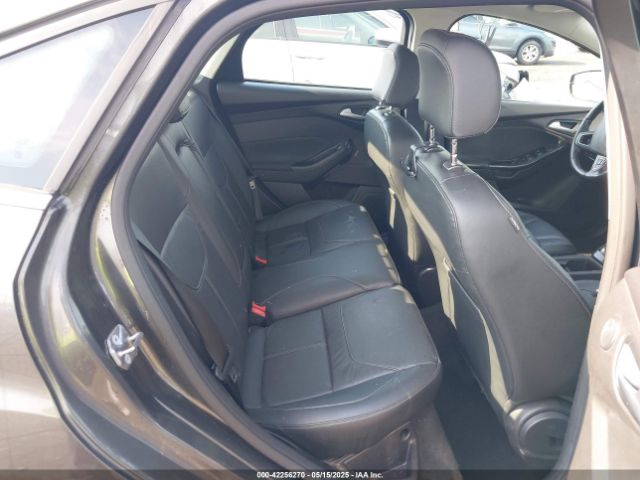 1FADP3J21HL203736 Ford Focus Titanium
