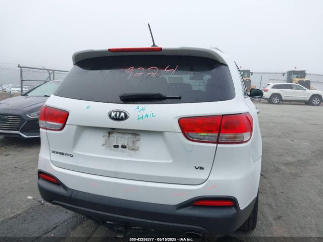 5XYPG4A50GG160668 KIA Sorento 3.3l Lx