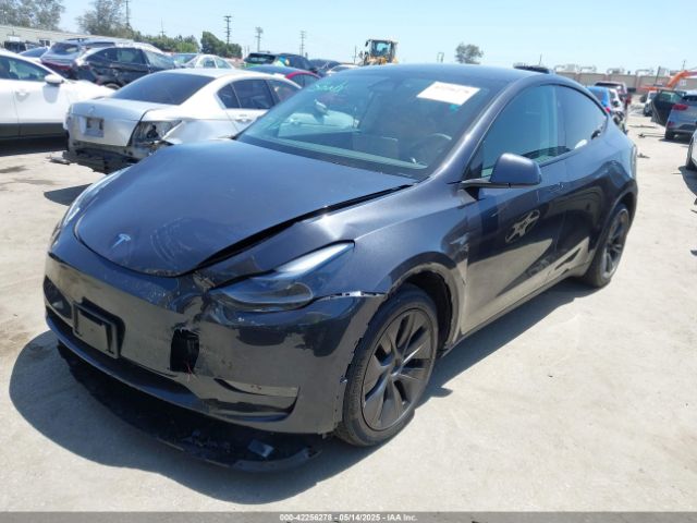 7SAYGDEE2SF300933 Tesla 2025