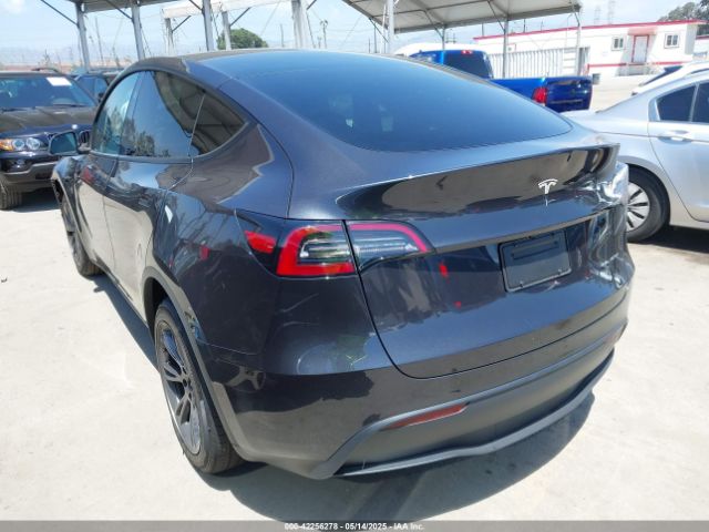 7SAYGDEE2SF300933 Tesla 2025