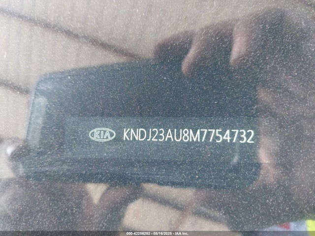 KNDJ23AU8M7754732 KIA SOUL S