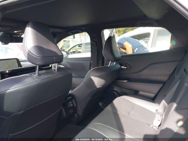 JTDAFAAFXP3001970 Toyota Crown Platinum