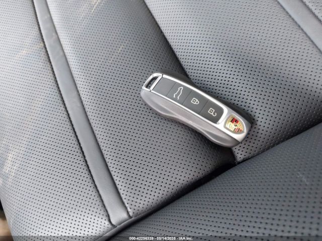 2025 PORSCHE CAYENNE WP1AA2AY1SDA00472 Photo 10