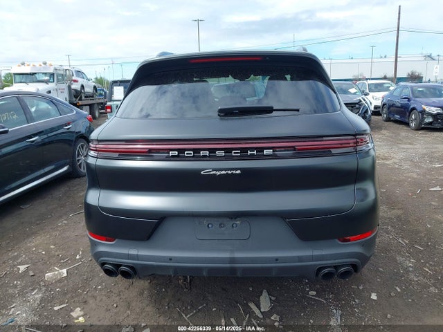 Porsche Cayenne 2025 WP1AA2AY1SDA00472 Image 16