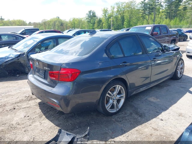 42256357 :رقم المزاد ، WBA8D9C36HA012254 vin ، 2017 Bmw 330i Xdrive مزاد بيع