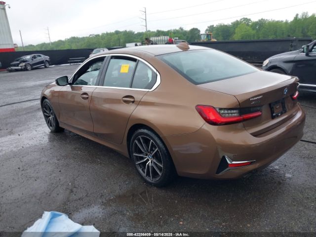 2019 BMW 330I WBA5R7C51KAJ79610 Photo 2