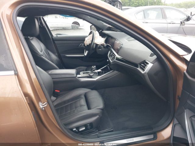 2019 BMW 330I WBA5R7C51KAJ79610 Photo 4