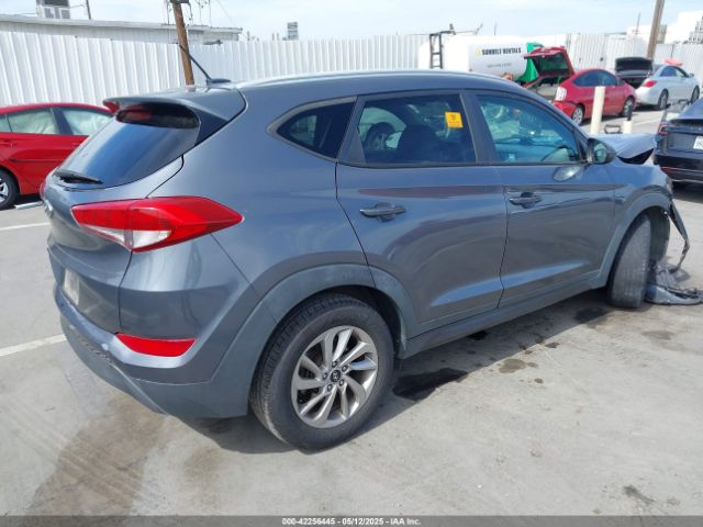 KM8J33A4XGU072482 Hyundai TUCSON SE