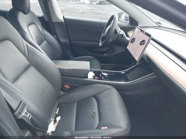 2019 TESLA MODEL 3 5YJ3E1EB6KF510193 Photo 4