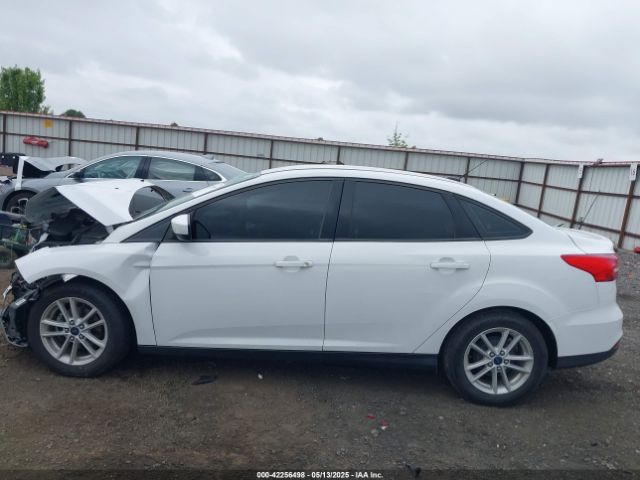1FADP3F27JL251045 Ford FOCUS SE