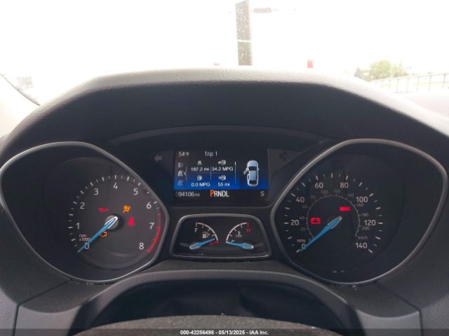 1FADP3F27JL251045 Ford FOCUS SE