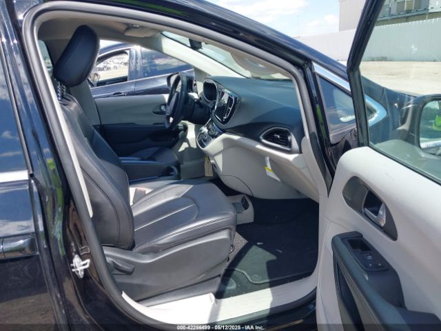 2C4RC1BG3RR143669 Chrysler Pacifica Touring L