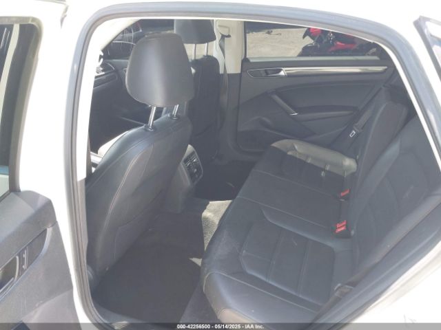 2017 VOLKSWAGEN PASSAT 1VWBT7A30HC000752 Photo 7