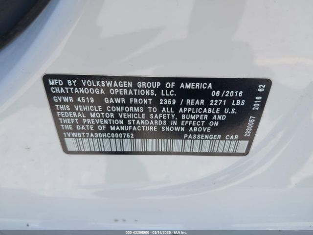 2017 VOLKSWAGEN PASSAT 1VWBT7A30HC000752 Photo 8