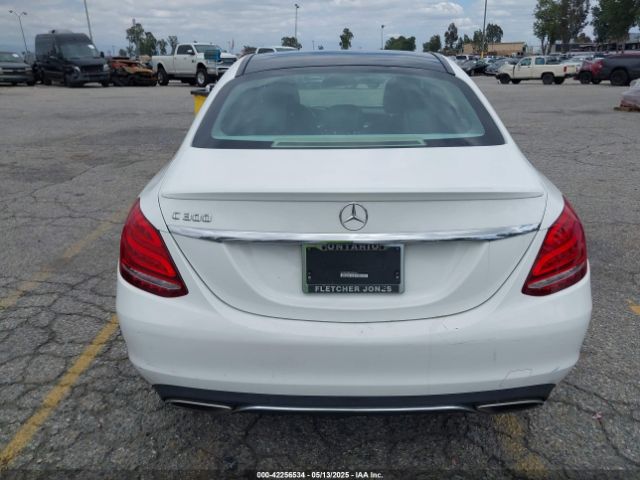55SWF4JB3FU092441 Mercedes-Benz C 300 Luxury/sport