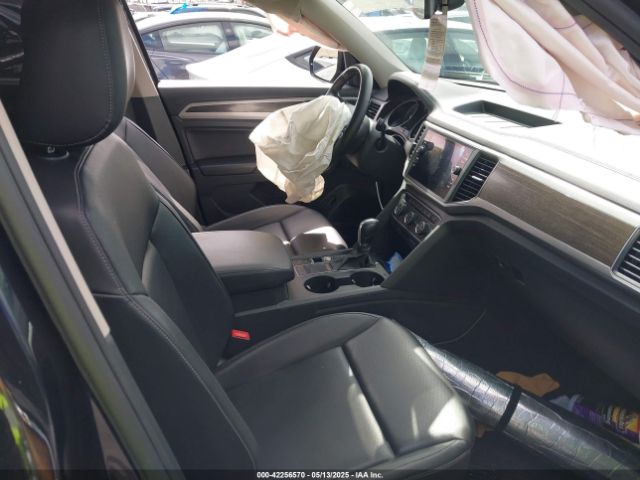 1V2DP2CA6JC600310 Volkswagen 2.0 tsi