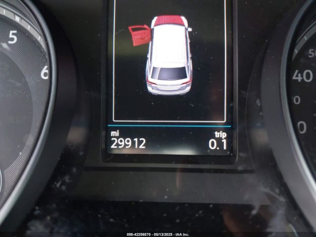 1V2DP2CA6JC600310 Volkswagen 2.0 tsi