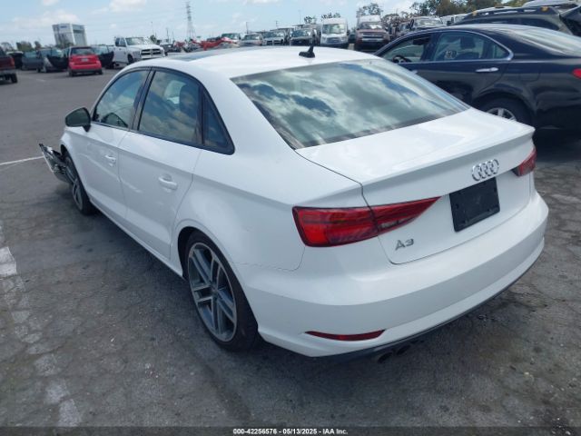 WAUAUGFF3KA100939 Audi A3 40 Premium/40 Titanium Premium