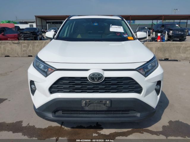 2T3W1RFVXKW009348 Toyota Rav4 Xle