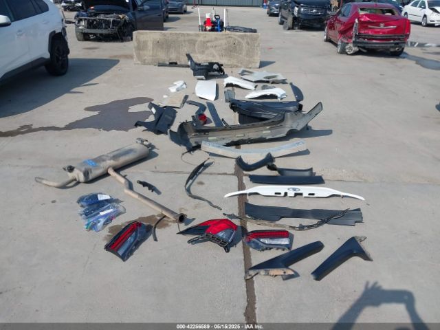 2T3W1RFVXKW009348 Toyota Rav4 Xle