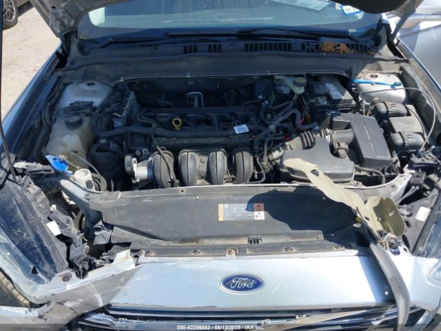 3FA6P0H78FR233677 Ford FUSION SE