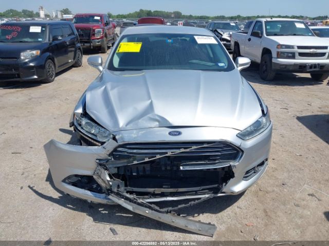3FA6P0H78FR233677 Ford FUSION SE