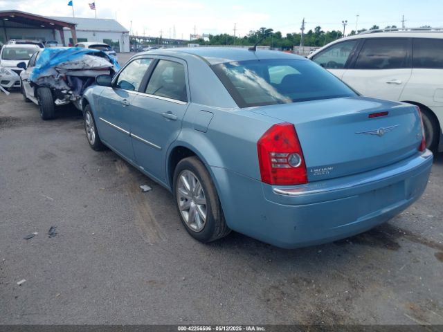 2008 CHRYSLER 300 2C3KA33G98H267617 Photo 2