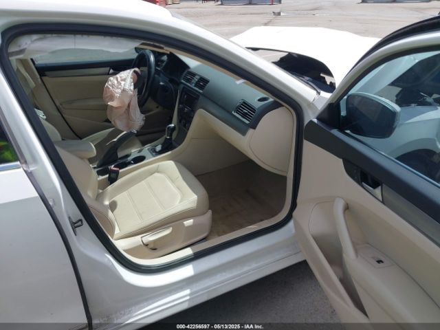 1VWBN7A33EC066296 Volkswagen Passat 2.0l Tdi Se