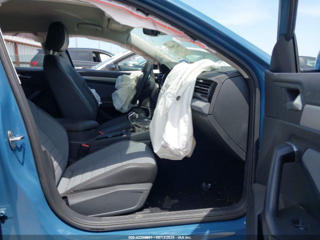 3VWEX7BU5SM028769 Volkswagen Jetta 1.5t Se