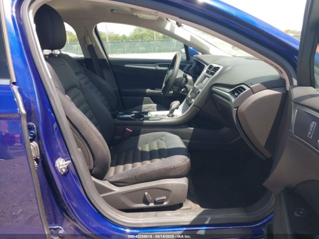 1FA6P0H70F5115772 Ford FUSION SE