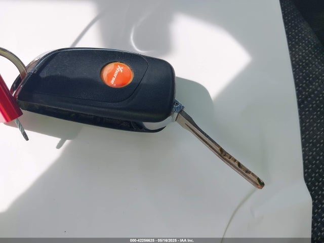 3KPFK4A7XJE259854 KIA FORTE LX