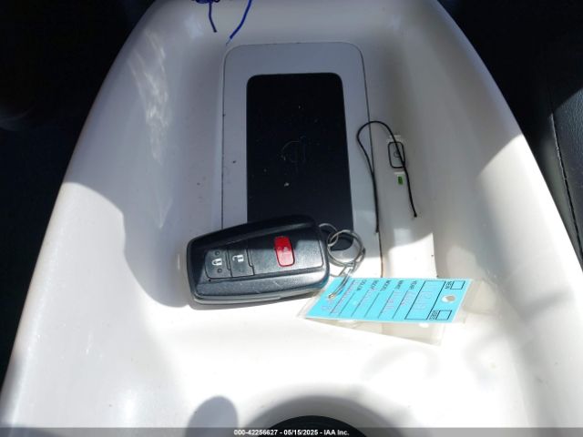JTDKARFU2G3001602 Toyota Prius Four