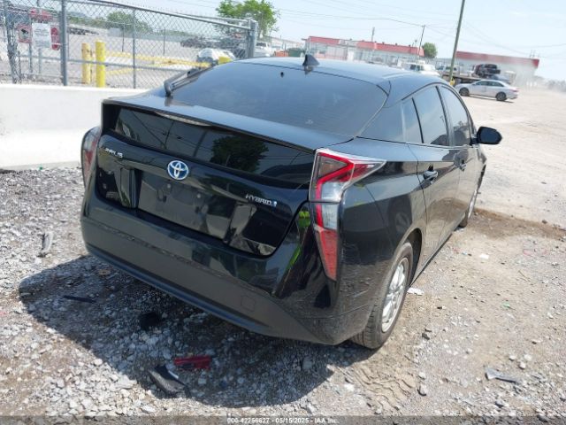 JTDKARFU2G3001602 Toyota Prius Four