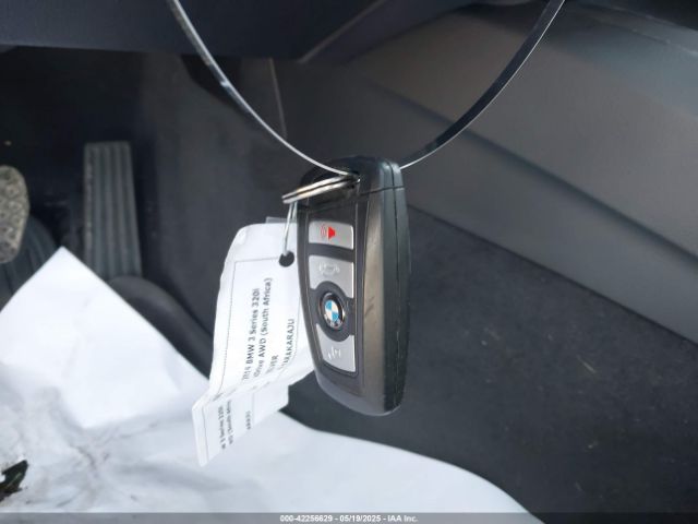 WBA8E5G52GNU20629 BMW 320i Xdrive