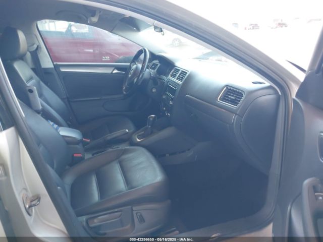 3VWLL7AJ1EM228062 Volkswagen Jetta 2.0l Tdi