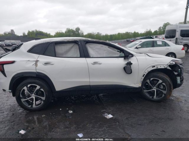 KL77LGE27RC032624 Chevrolet Trax Fwd 1rs