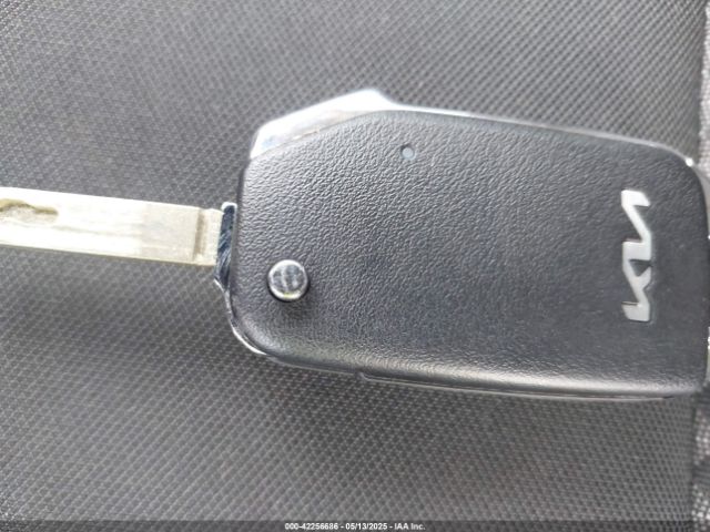 KNDPU3DF0R7271163 KIA Sportage Lx