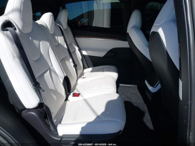 2022 TESLA MODEL X 7SAXCDE5XNF335585 Photo 7