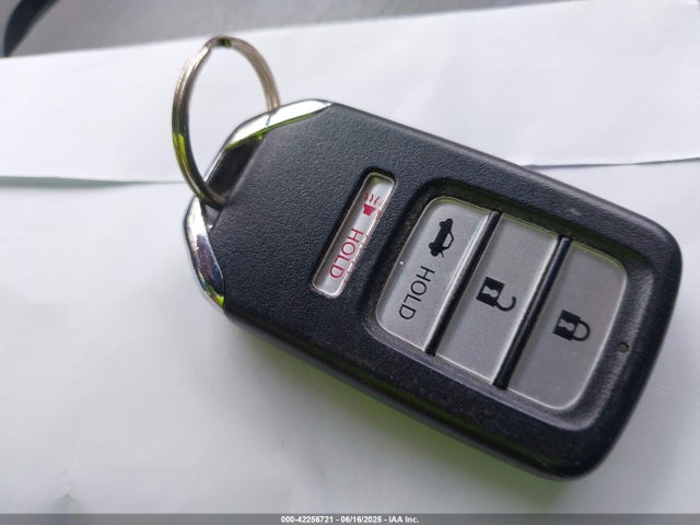 1HGCV3F21NA047677 Honda lfb2