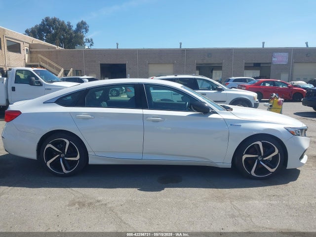 1HGCV3F21NA047677 Honda lfb2