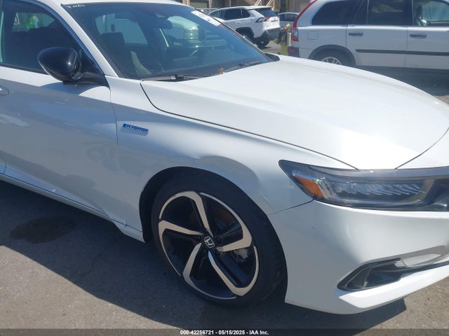 1HGCV3F21NA047677 Honda lfb2