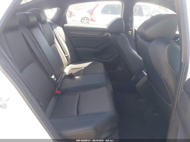 1HGCV3F21NA047677 Honda lfb2