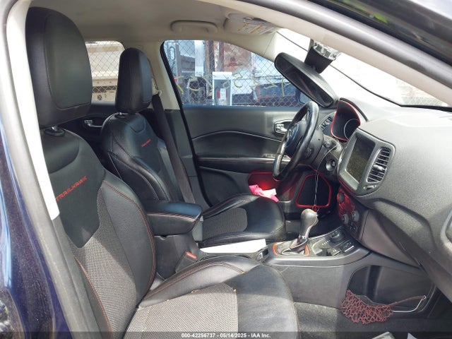 42256737 :رقم المزاد ، 3C4NJDDB1LT244981 vin ، 2020 Jeep Compass Trailhawk 4x4 مزاد بيع
